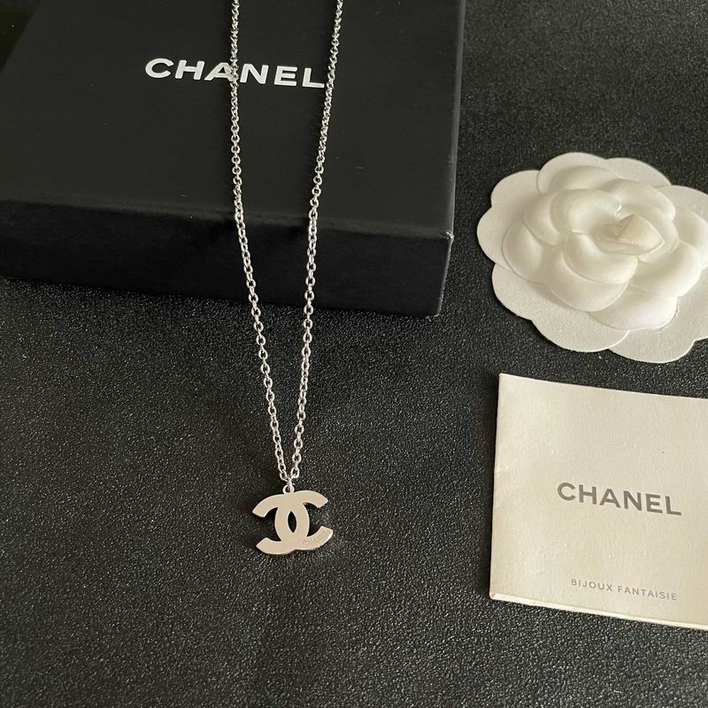 Chanel Necklace 07yxs108